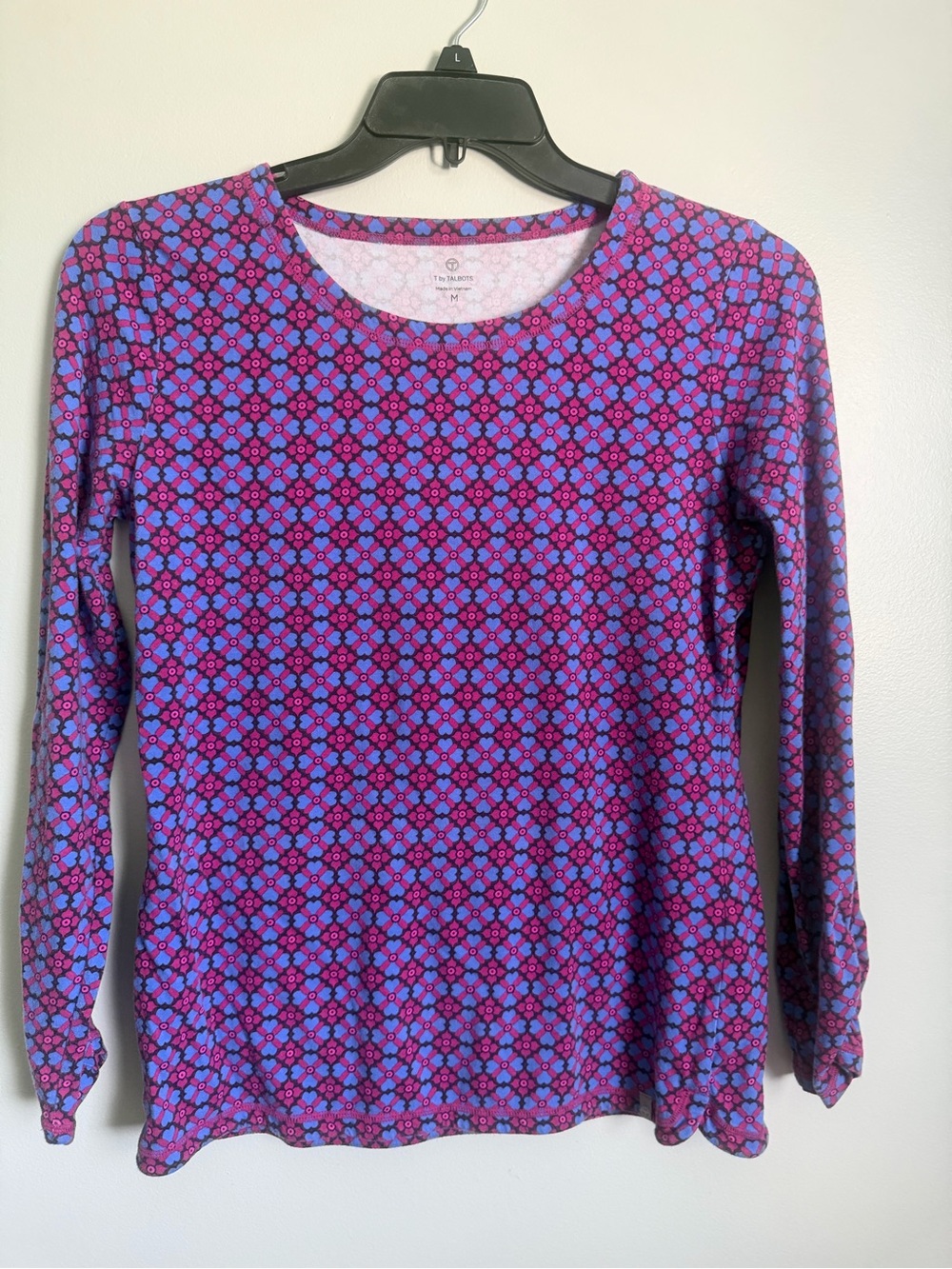 Talbots Blue Pink Heart Geometric Long Sleeve Top size medium